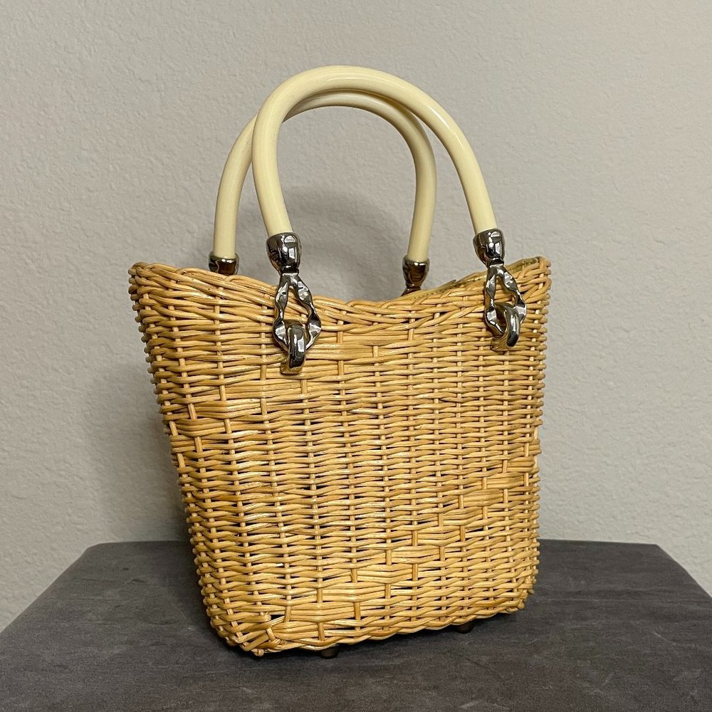 Wicker Framed Handbag with Zipper Top Detail